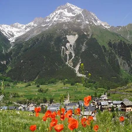 For 6 People With 2 Appartement Val Cenis